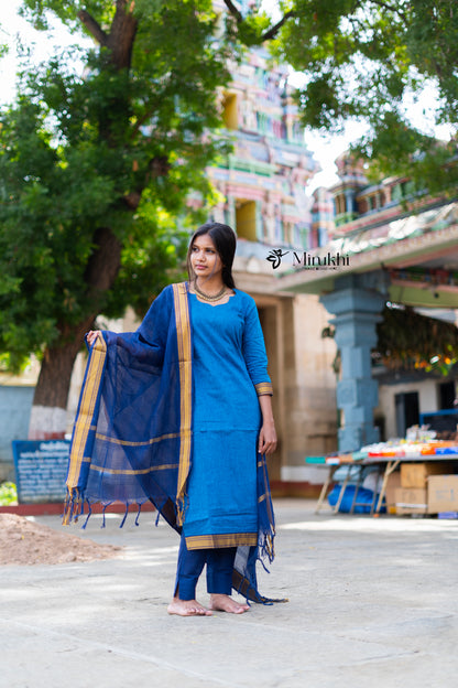 Salwar suit