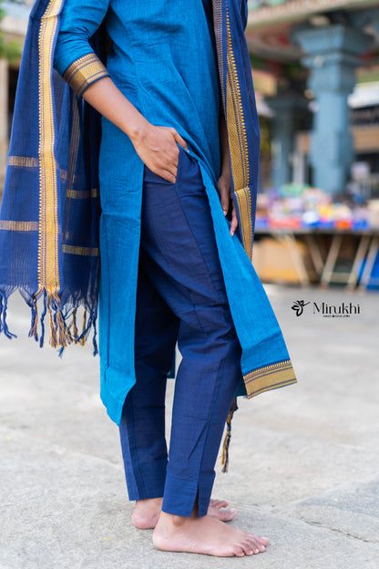 Salwar suit