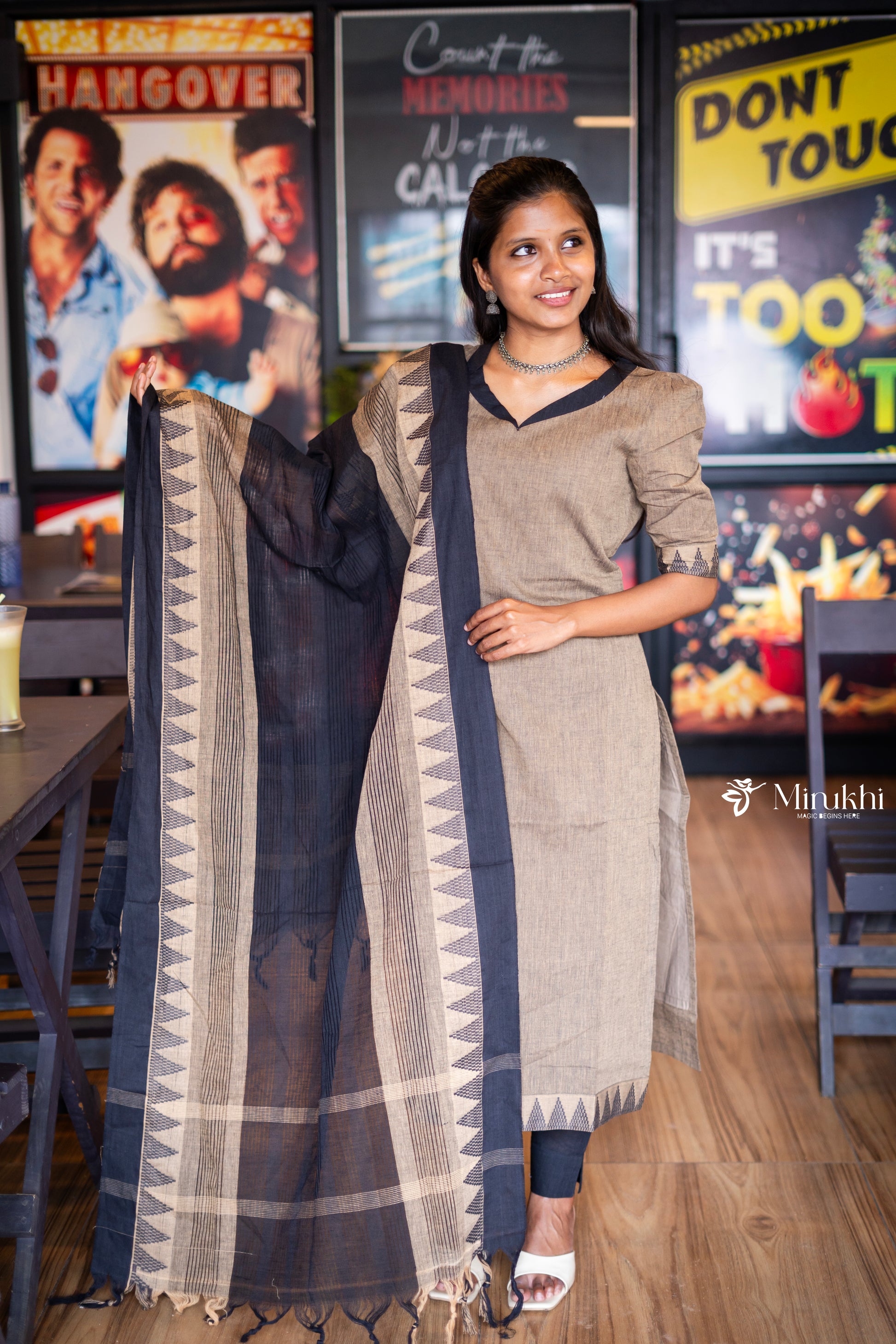 Salwar suit