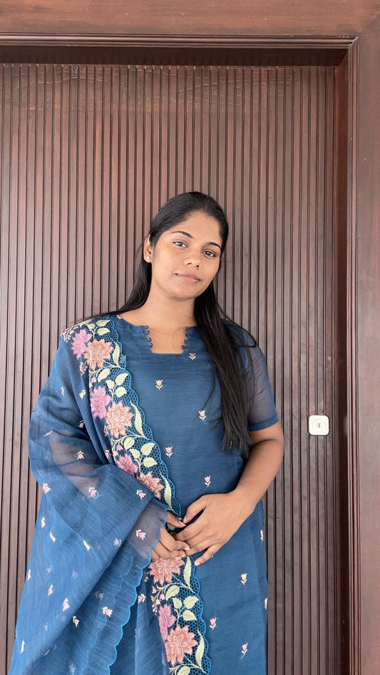 Nilora