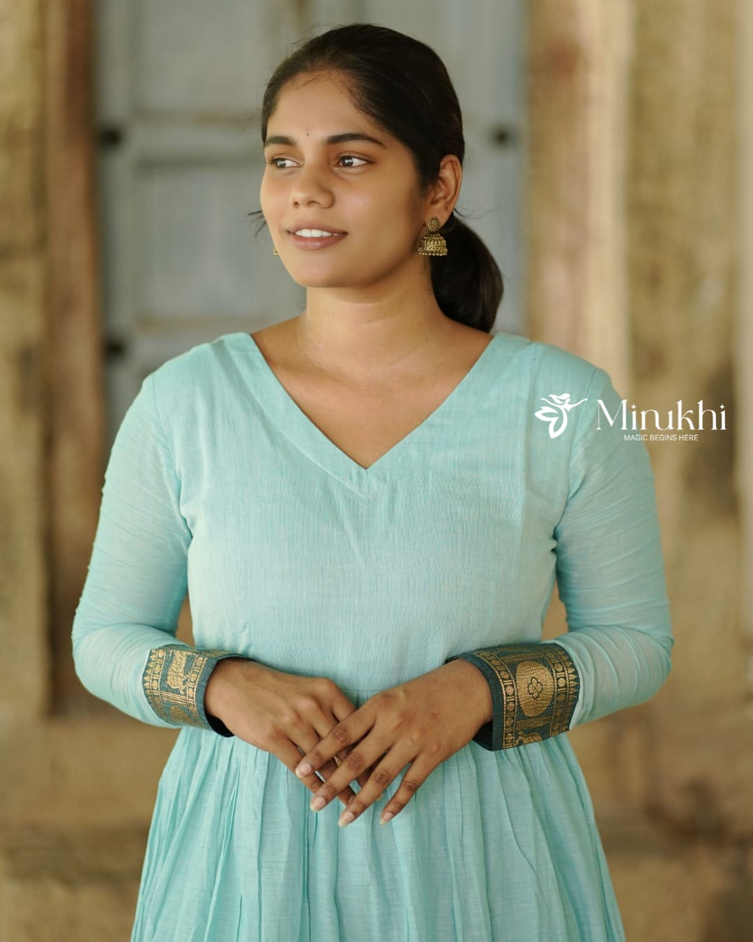Neelakhi