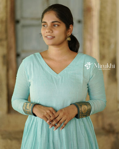 Neelakhi